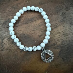 Humble Howlite