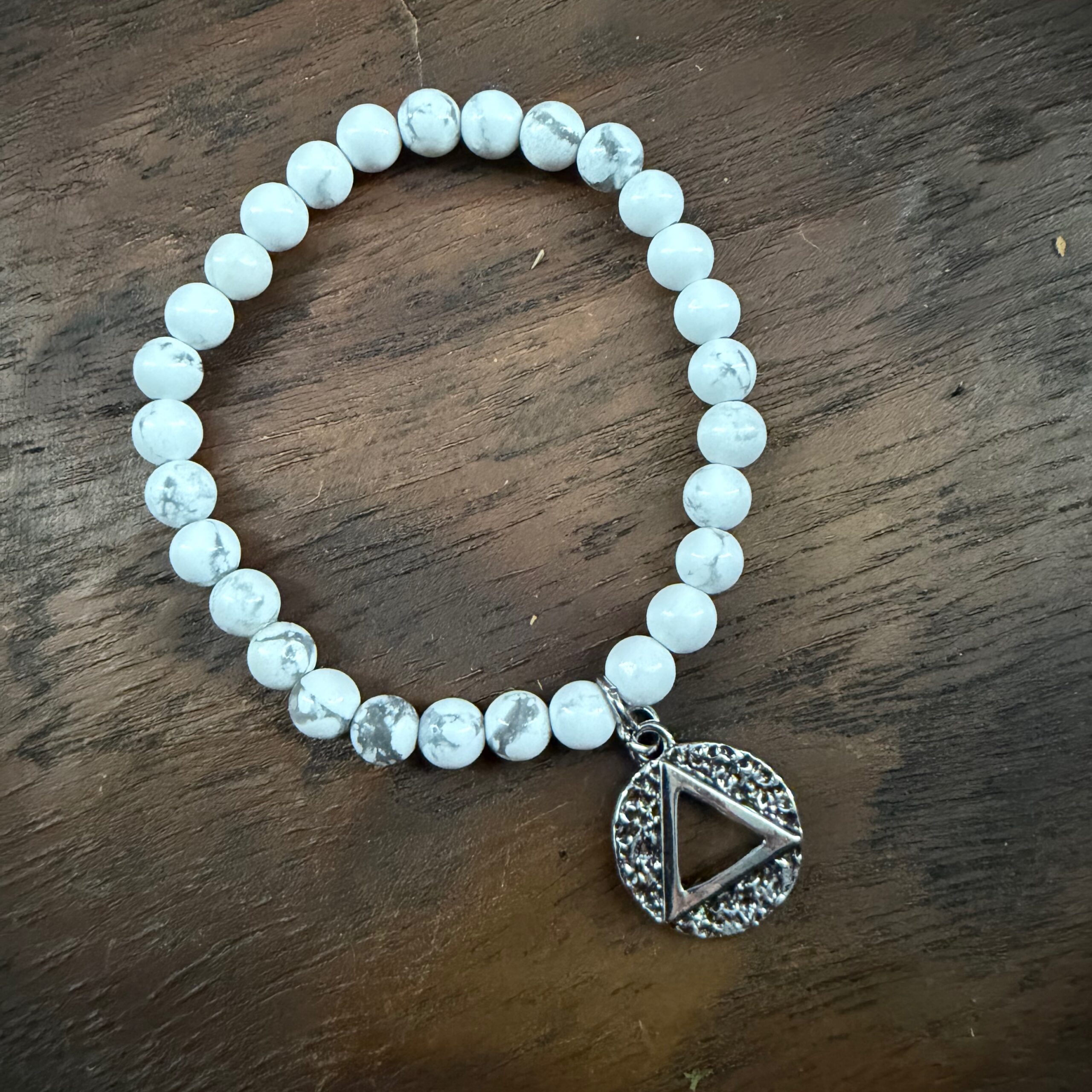 Humble Howlite